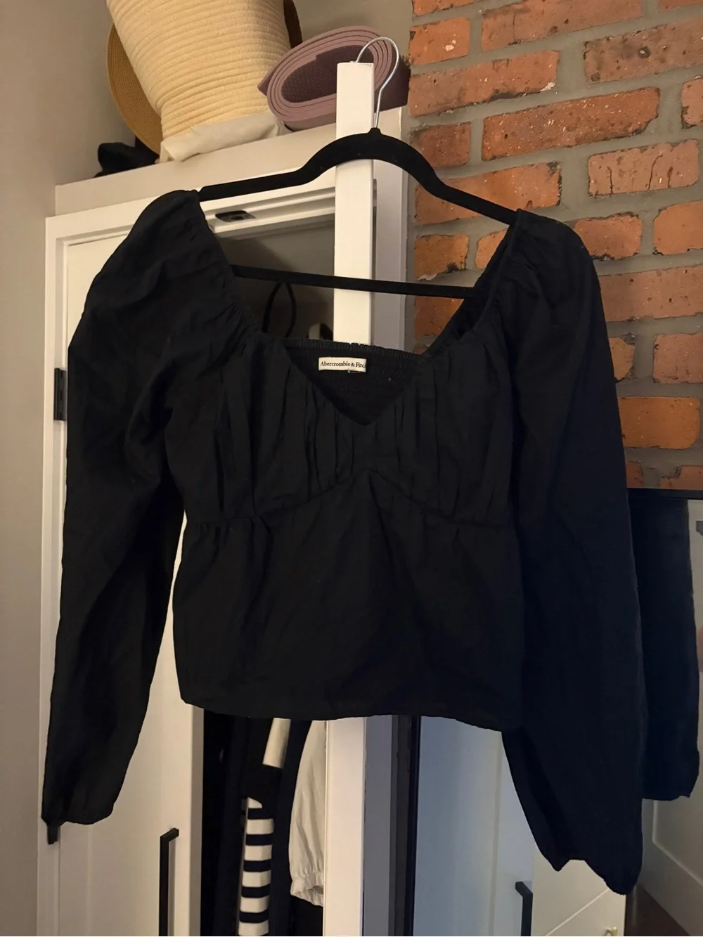 Abercrombie & Fitch Black Puff Sleeve Peasant Blouse